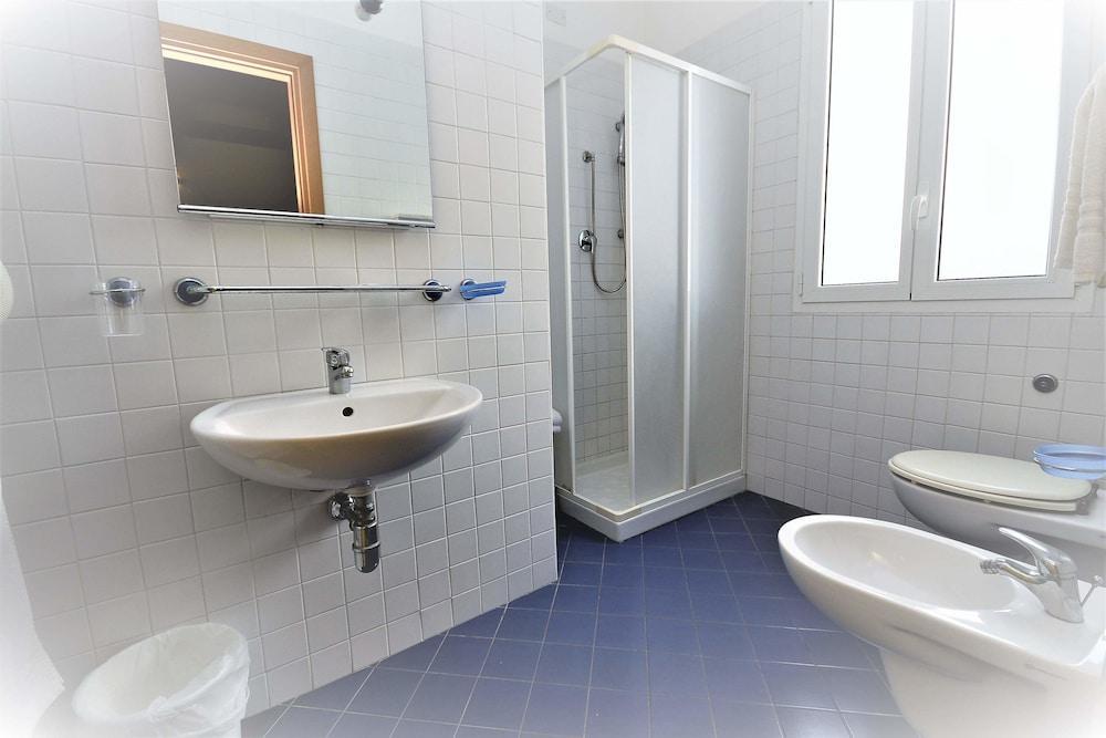 Hotel Cosmopol チェゼナーティコ エクステリア 写真